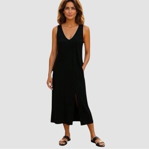 SOLD💖 Donna Karan Long Black Knit Sheath with 
V-Neck and Side Slit   NWT